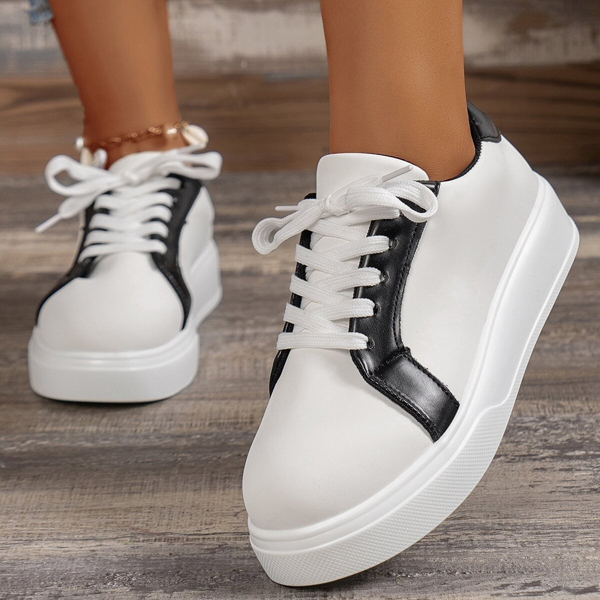 Retro Fashion Casual Sneakers