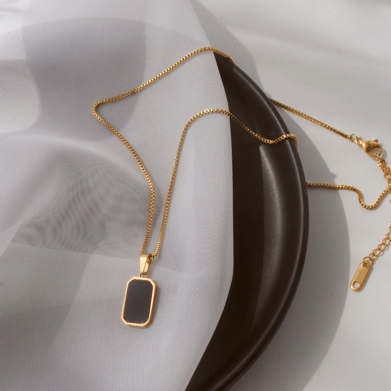 18k Gold Non-fading Fashion Small Black Rectangular Pendant Necklace