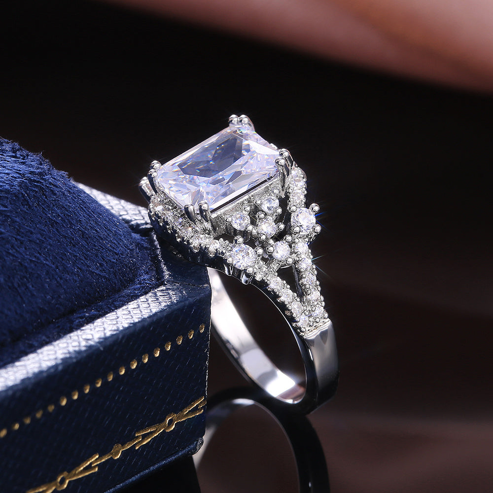 Luxury Silver Square Crystal Zircon Stone Ring