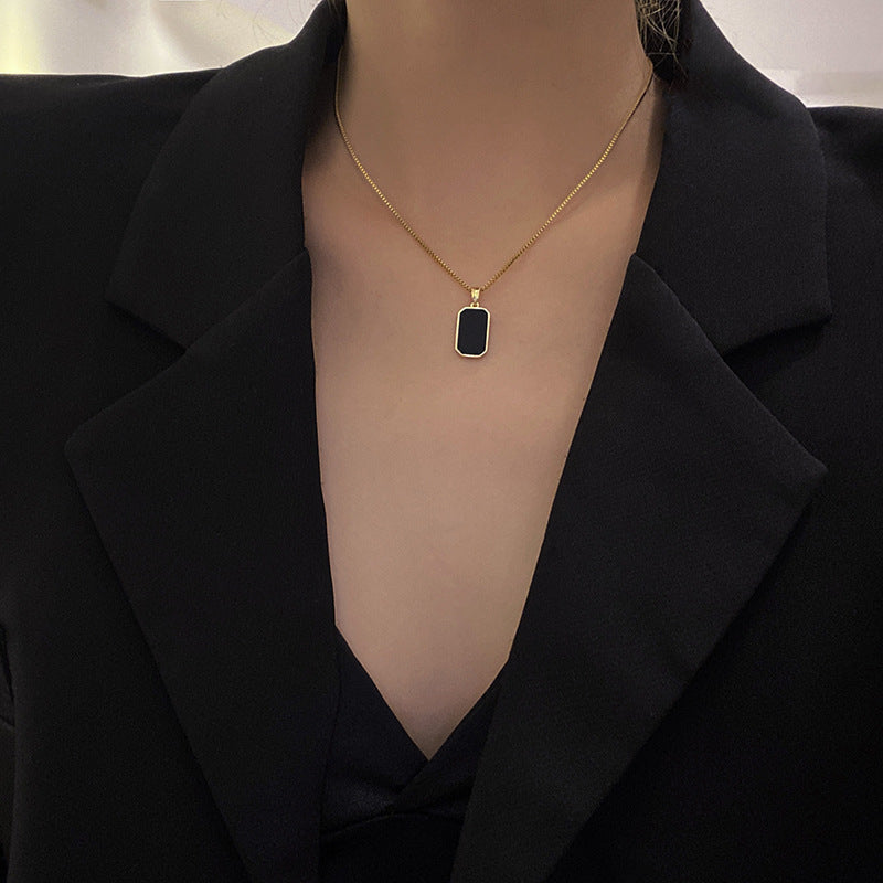 18k Gold Non-fading Fashion Small Black Rectangular Pendant Necklace