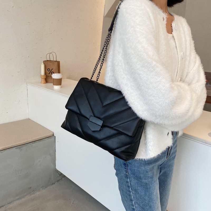 Branded Women Trending Shoulder Handbags