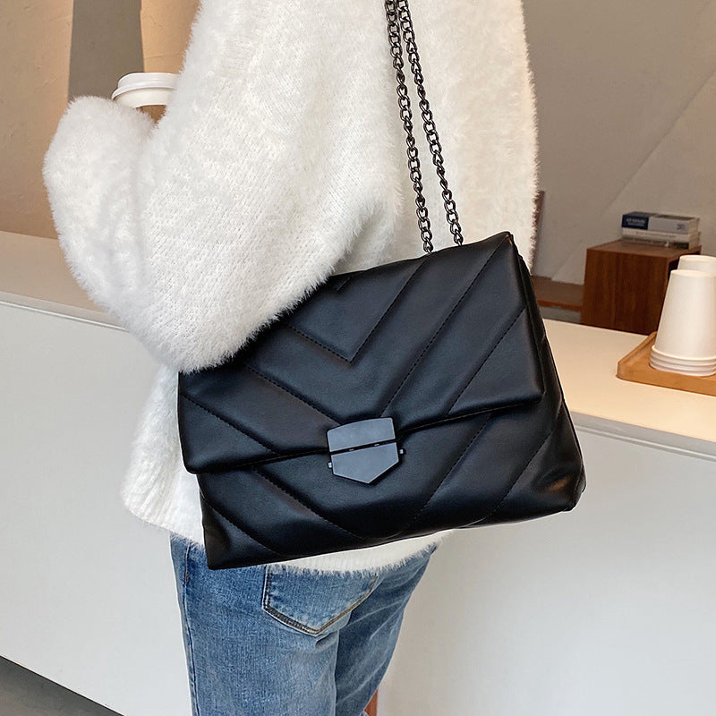 Branded Women Trending Shoulder Handbags