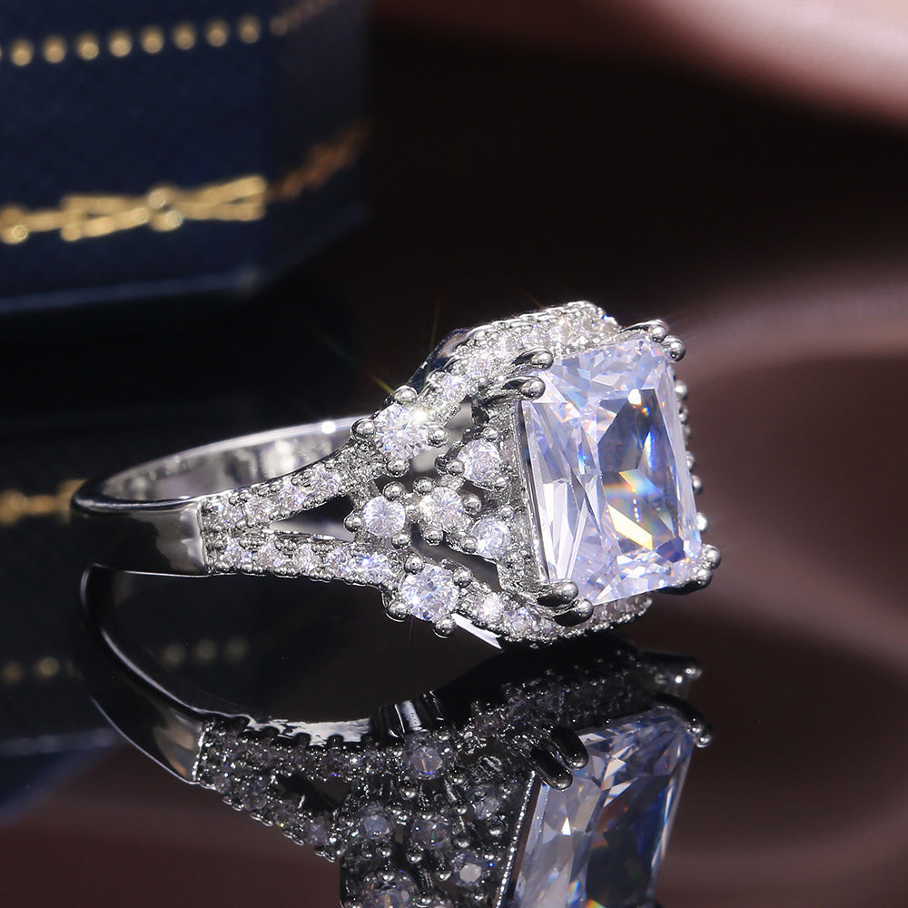 Luxury Silver Square Crystal Zircon Stone Ring